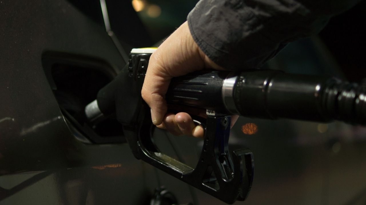 Motorin ve benzin arasındaki fark nedir? Neye göre sınıflandırılıyor?