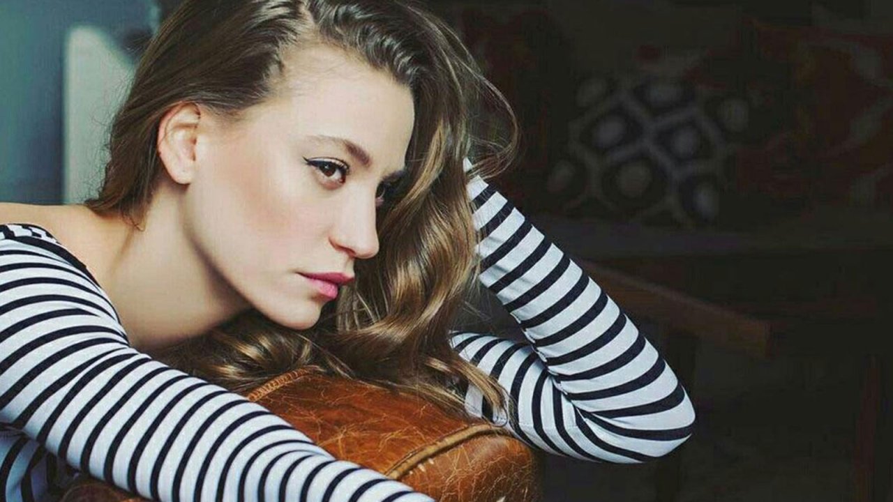 Çağatay Ulusoy'un yakın arkadaşıydı! Şimdi Serenay Sarıkaya ile aşk yaşıyor