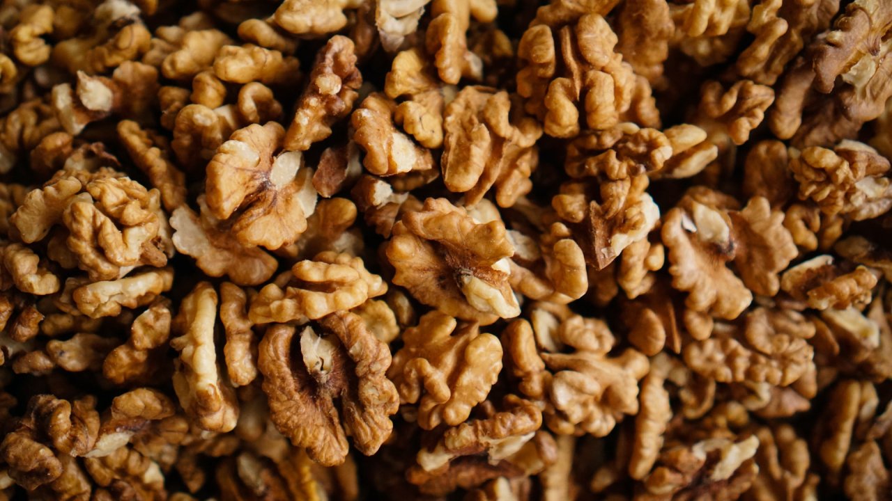 Cevizi suda bekletip tüketmenin şaşırtıcı faydası!