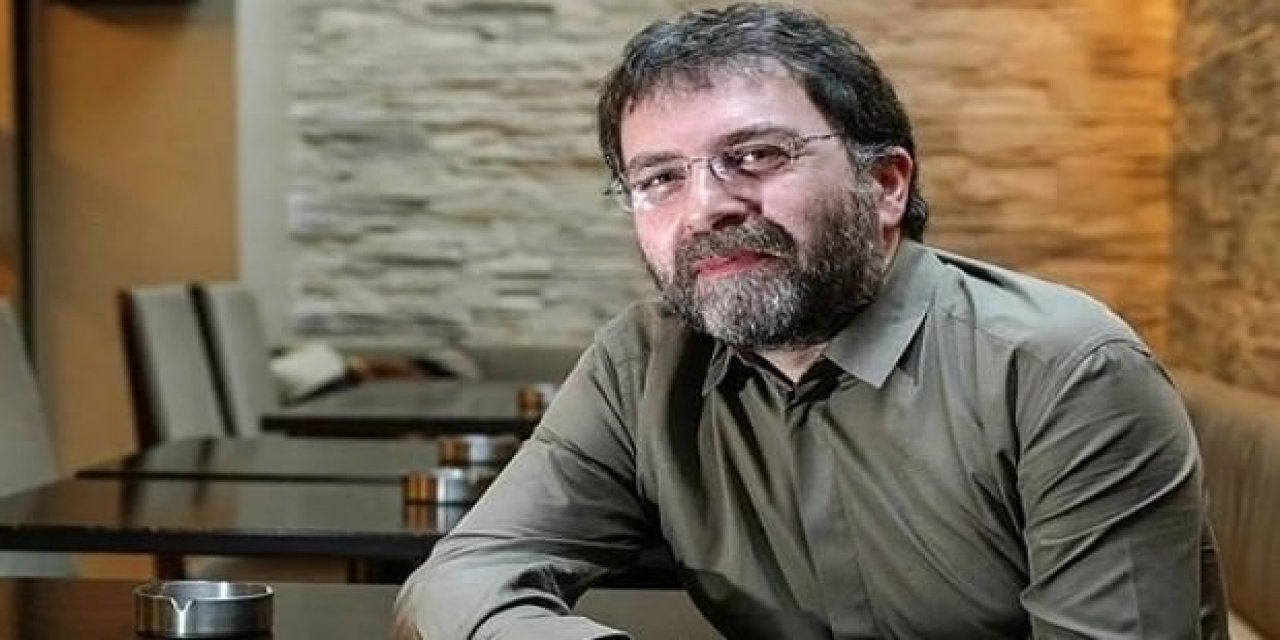 Ahmet Hakan Başkan Erdoğan'a hakaret eden sanatçılar için af istedi